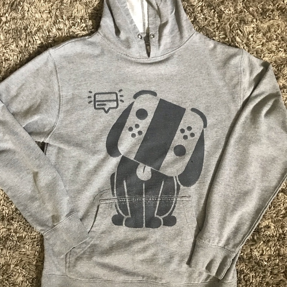 Unisex Med Nintendo Switch Gray Hoodie Tee Public